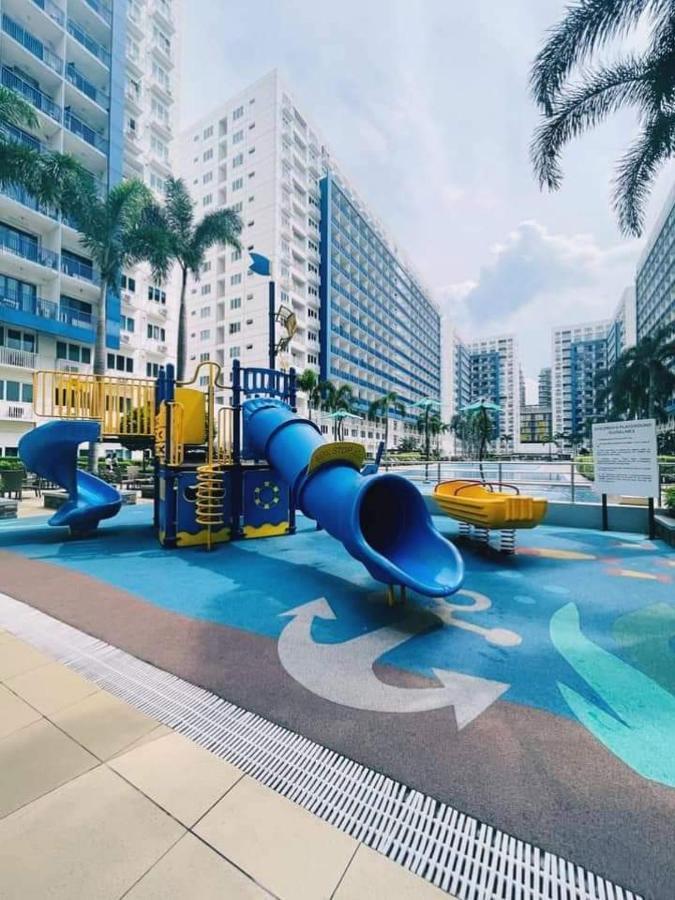Rhm Sea Residences Condostaycation Moa,Smx Пасай Екстериор снимка
